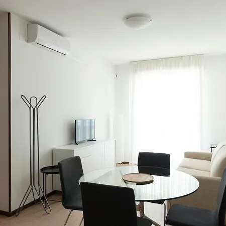 54 - Bilocale Fronte Con Terrazzo E Parcheggio דירה ליגננו סביאדורו